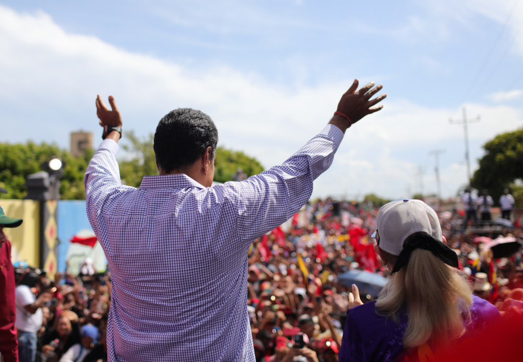 Desde Paraguaipoa, nuestro Gallo Pinto, Nicolás Maduro, se llenó de la fuerza, energía y de la espiritualidad milenaria de los pueblos Wayú y de los pueblos Añú. ¡Gracias herman@s indígenas por todas sus bendiciones y amor!