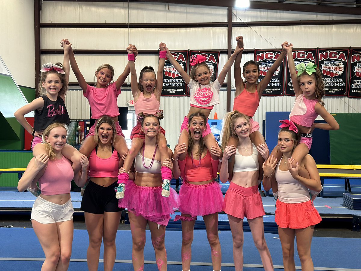 GRAY ☠️ tweet media