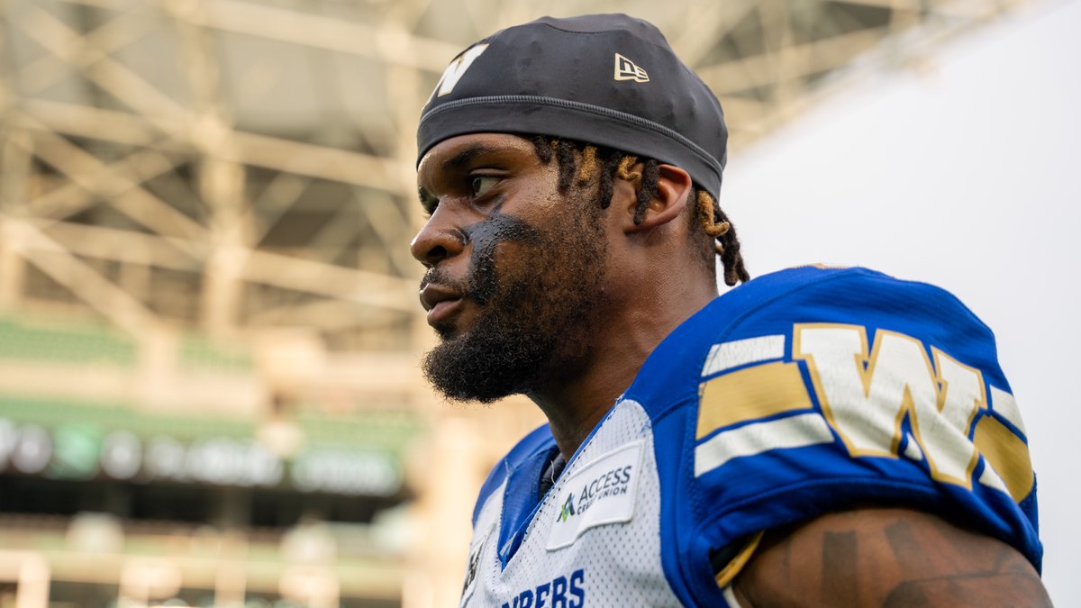 Wpg_BlueBombers's tweet photo. almost that time. 

#ForTheW https://t.co/CbviPOP5VC