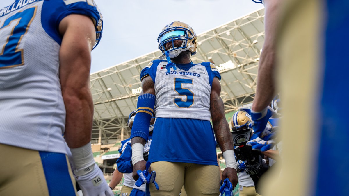 Wpg_BlueBombers's tweet photo. almost that time. 

#ForTheW https://t.co/CbviPOP5VC