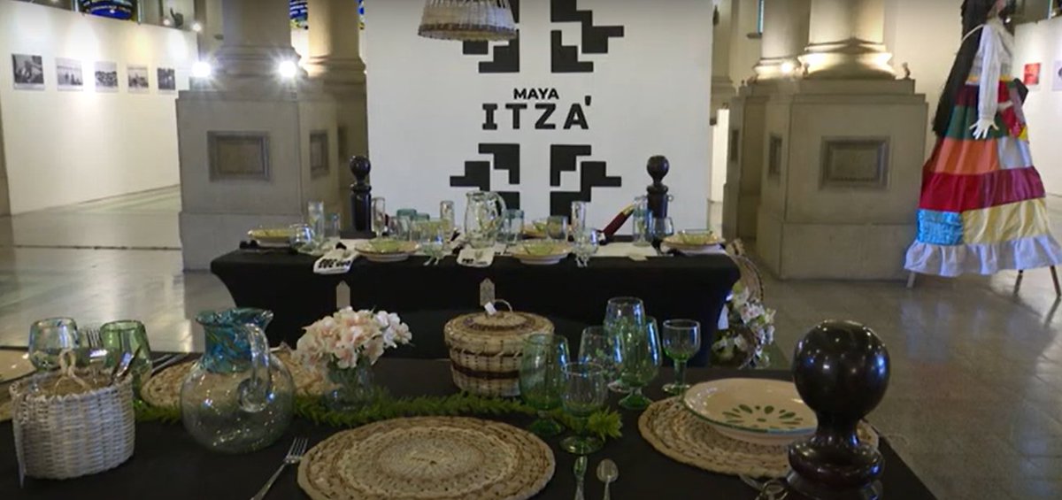 CanalAntigua's tweet photo. Artesanos de comunidad itza' de Petén fortalecen conocimientos en bordado y cestería. Según el Ministerio de Cultura, se busca que puedan comercializar sus productos⬇️

#Itza #Artesanos #Productos #Capacitación 

https://t.co/vzc8mLsr2k https://t.co/tVSnY8ScDn