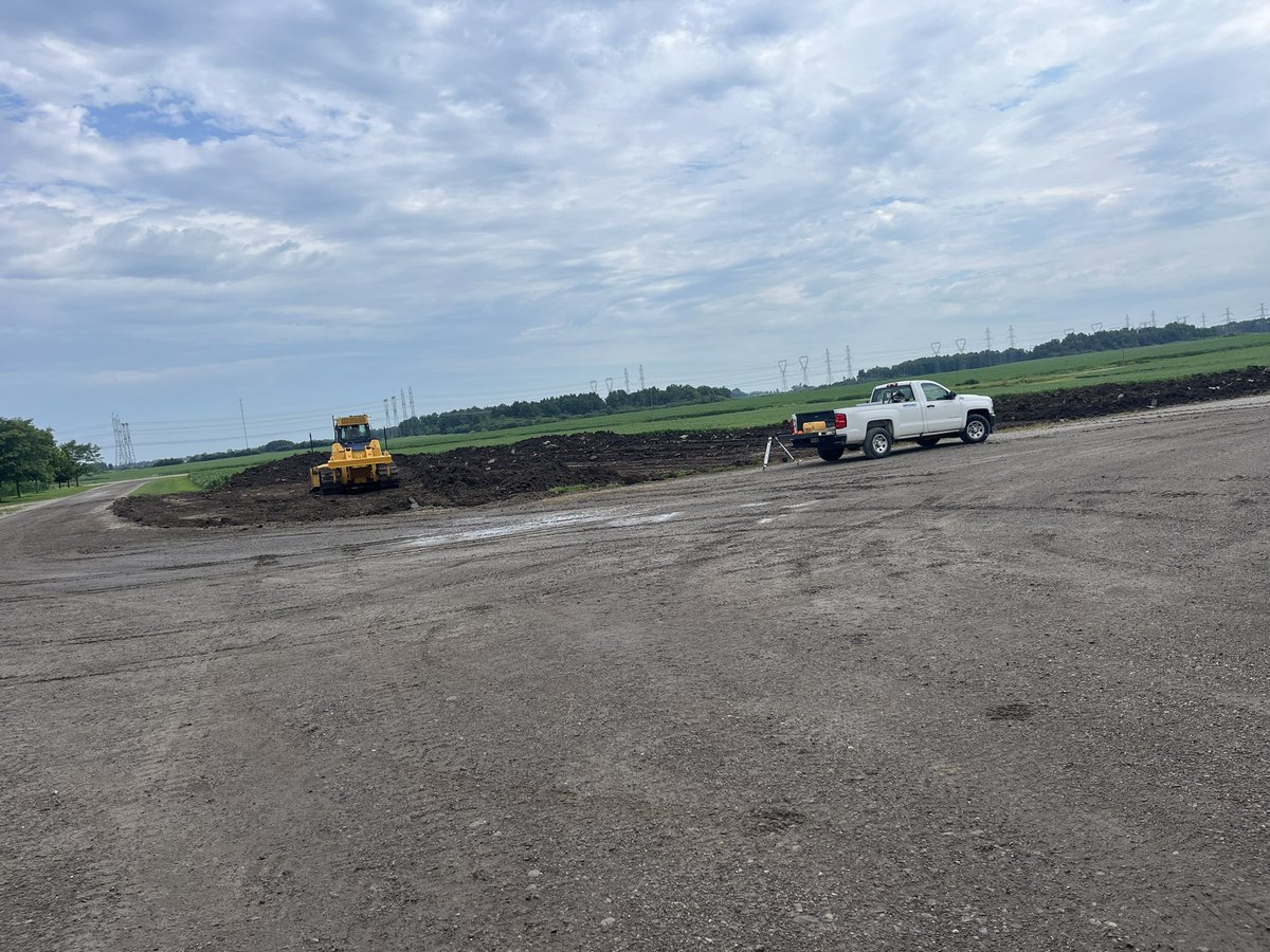 MattBeischlag's tweet photo. Lots of dirt moved in 3 days #shedbuild https://t.co/zq8UjLreaE