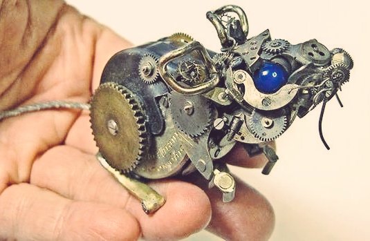 Как и обещал, на днях смастерил тебе кое что! В конце концов должен же кто то провести время с тобой, пока родители занимаются всякими непотребствами 🥱
Зайдешь ко мне на фабрику забрать ее? Могу даже помочь сделать что то самой, если будет интересно!