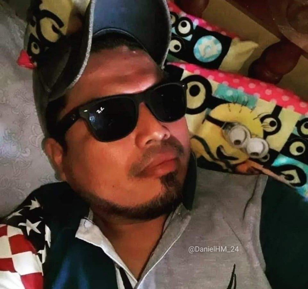 DanielHM_24's tweet photo. José, Conductor de combis
#HeteroEngañado #packsheteros #heterosengañados #packs #heteromexicano #packmen #heterocaliente #hotmen #HeteroChacalEngañado #chacal https://t.co/KOLRHPS193