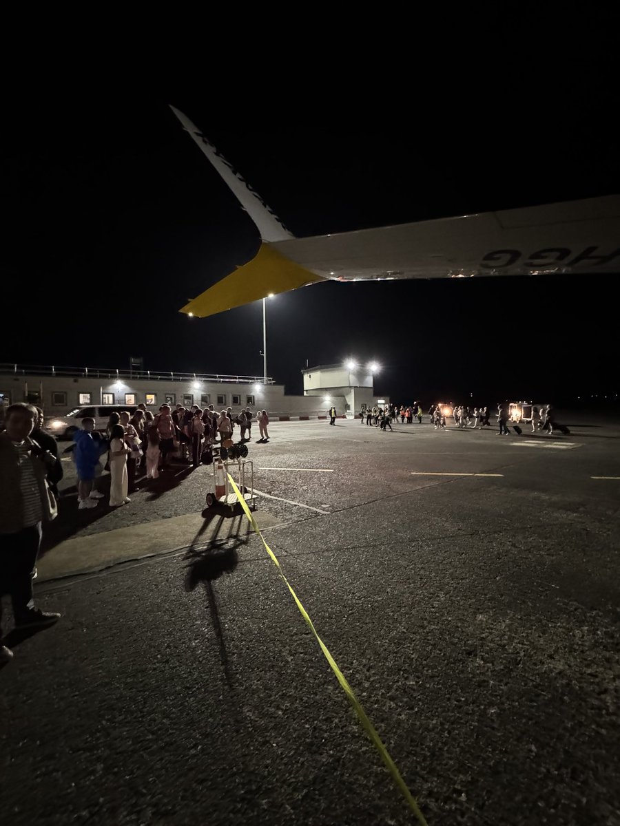 amandanelsonX's tweet photo. @Ryanair absolute disgrace cancelled FR 698 after waiting in airport for over 8 hours with two babies. Cause of cancellation crew out of hours - this would have been known when you delayed the flight to 00:45 hours! Prestwick staff saying worst cancellation they have experienced! https://t.co/EF613lxBWu