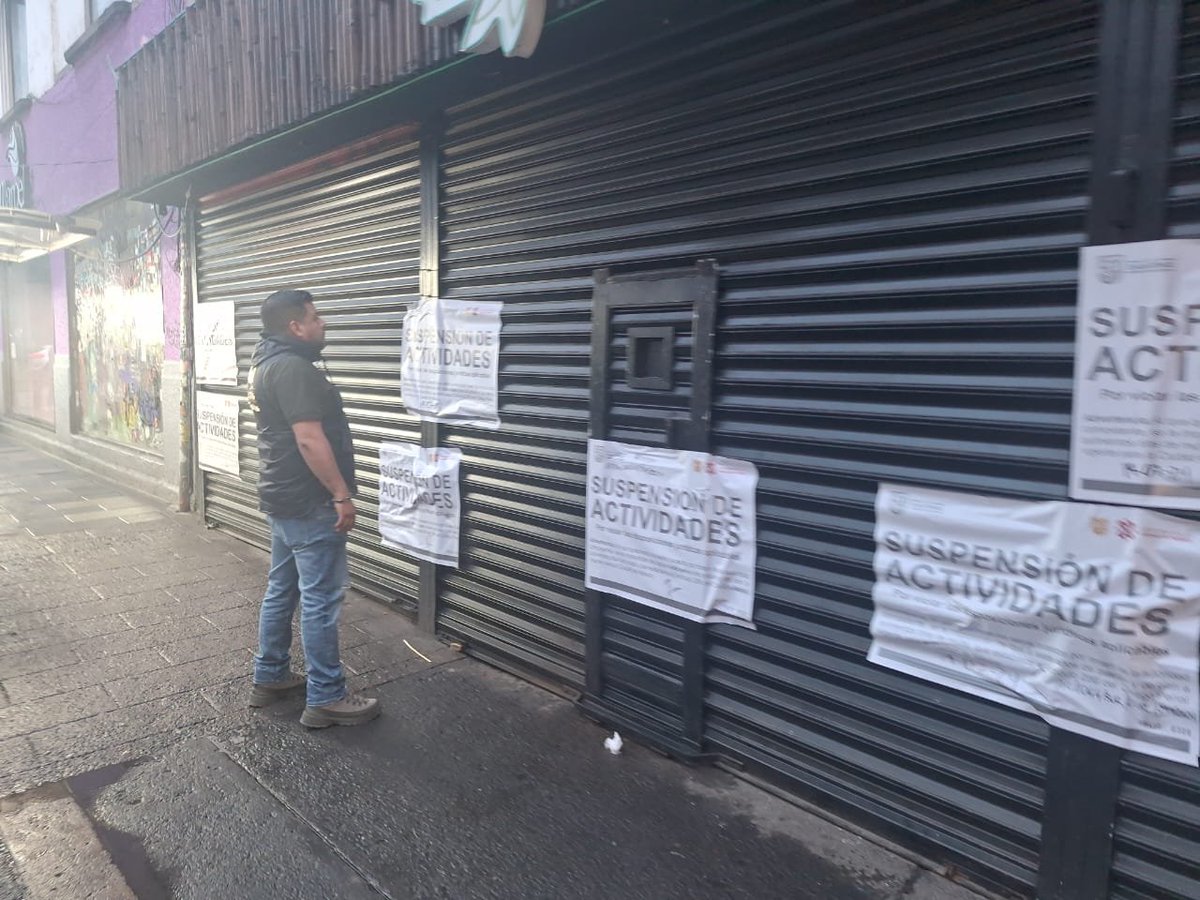 5antaMerlina's tweet photo. @AlcCuauhtemocMx @SandraCuevas_ @martibatres @FadlalaAkabani @mariana_boy @PabloVazC @VenegasUrzua @UlisesLaraLopez @IntiMunoz @JuanJSerranoM @inveacdmx @NashieliRamirez @OlivaLopezA @FiscaliaCDMX @PAOTmx @karlaiberia @DeniseMaerker @glezmerriam @quemasquieres @Majodero @El_Universal_Mx @Reforma Por fin suspendido el Bambú, pendientes si vuelven a abrir con su escándalo de ruido y desorden de autos que saben no hay personal de tránsito o violen sellos que es delito 
Esperemos sigan las investigaciones @FiscaliaCDMX @ContraloriaCDMX contra Angélica Herrera.
@iamorkidos https://t.co/XVydg0yHM6