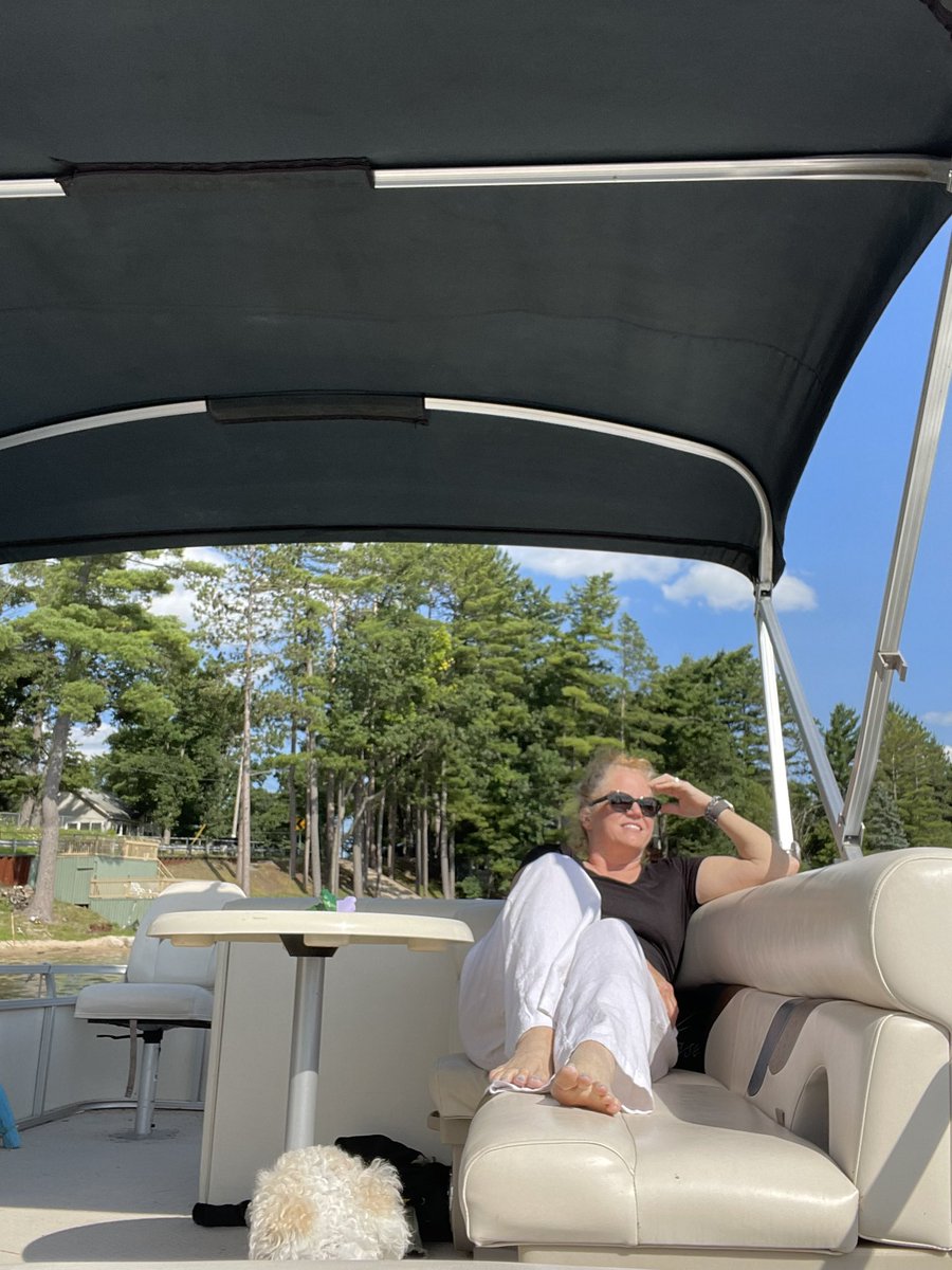 Write_Herr's tweet image. How’s your weekend going so far? I wrote ten pages today. This is how I’m celebrating. #ScreenwriterCommunity #ScreenwritingTwitter