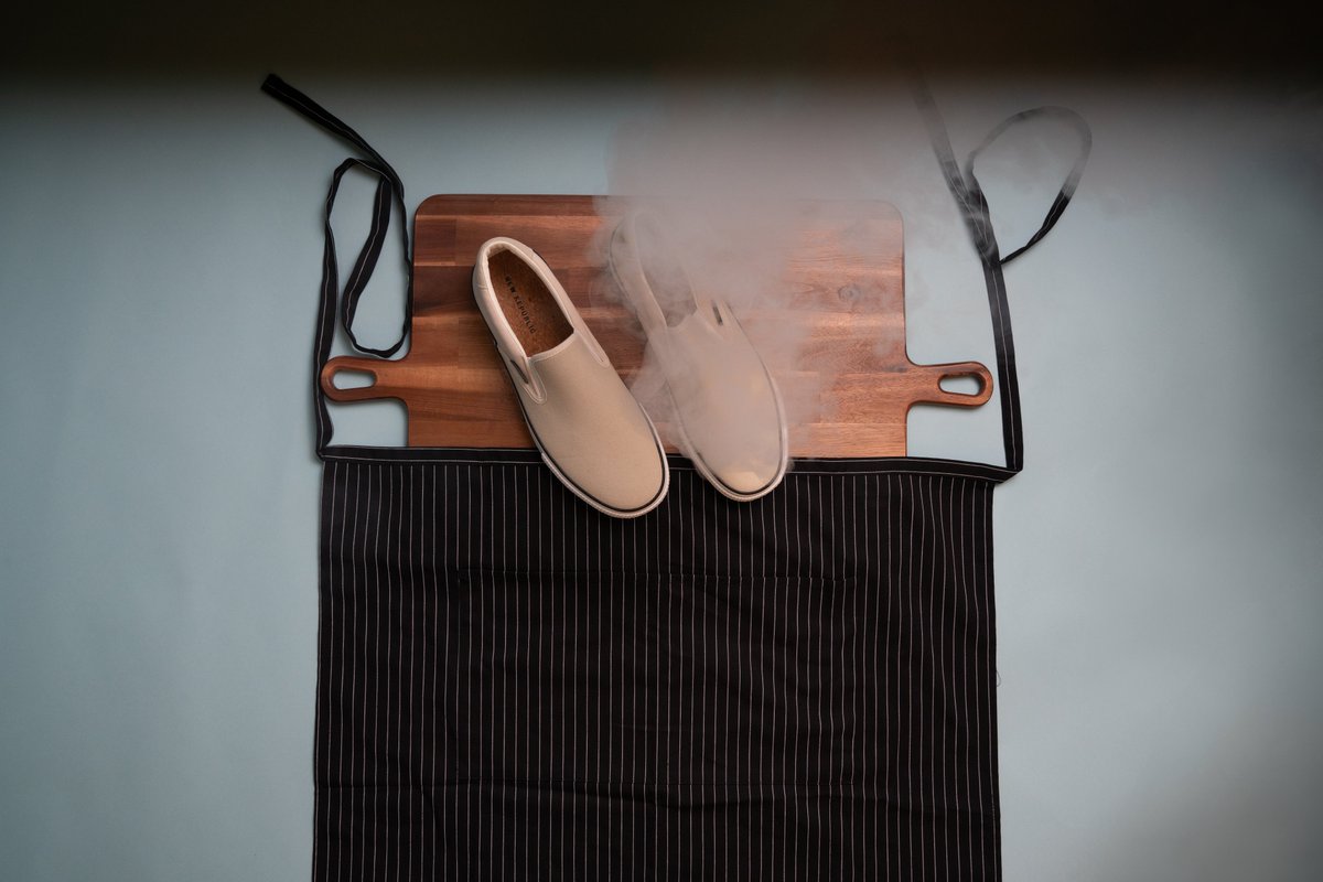 BBQ ready with the slip-on's of the summer. Less than $30.

shopnewrepublic.com/products/stant…