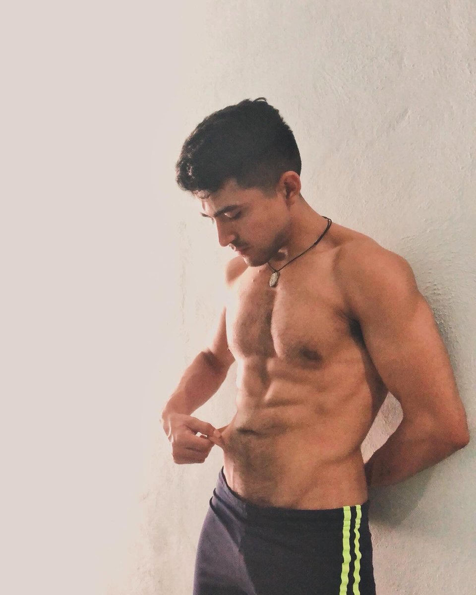 ollinbaraona's tweet photo. Should I stop eating too much cake? ๐๐๐ฅต
#humorlatino #gay #lgbt #gaymodel #fitness #fitnessmotivation #fitguys #fitnesslife #Mexican #latinoboy #otter #muscle #abs #absinprogress #workout #summer2024 #mexicotravel https://t.co/rf52eALa7A