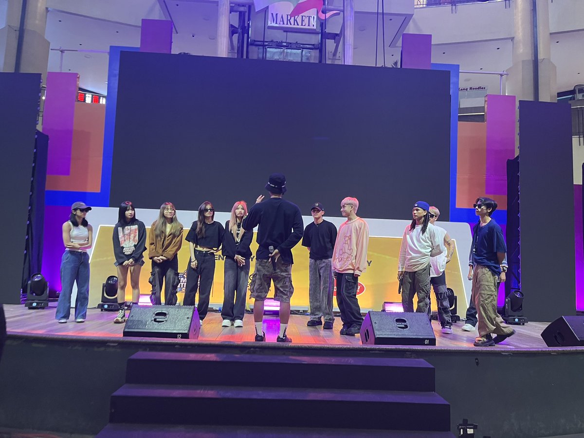 Official_ALAMAT's tweet photo. ALAMAT x KAIA is here and soundcheck is done!

Kita-kits mamaya sa Market Market!

#ItsMoreFunInMLBB
#MLBBKOLBrawlS2
#LuckyMeSeafoodShrimpTonkotsu
#AngatSaSeafoodSarap https://t.co/C2I5JJrWZh