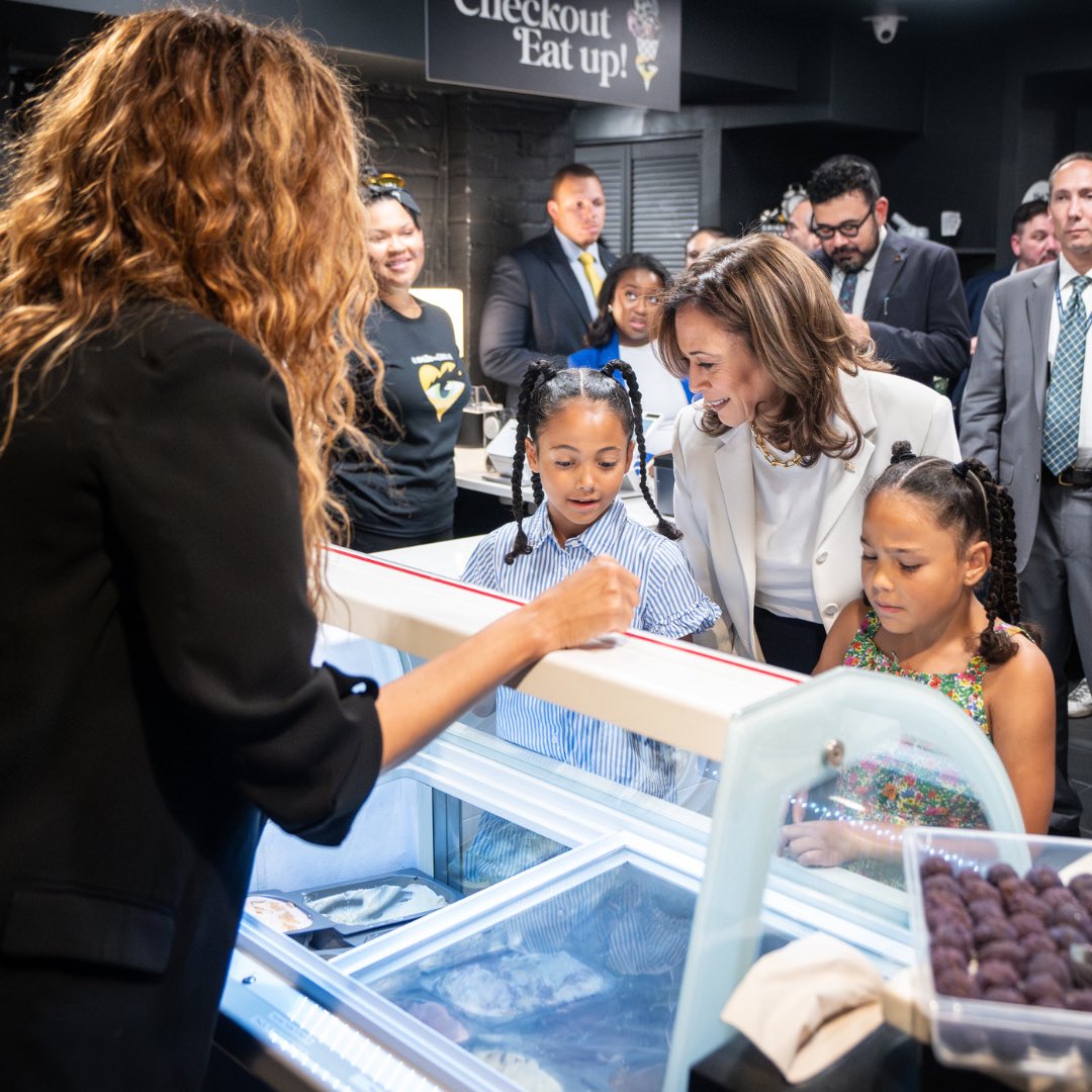 VP46Archive's tweet photo. It was a joy to stop by Smize &amp; Dream today for a treat with my nieces. Thank you for having us, Tyra. I look forward to seeing your continued investment in the ambition and aspirations of the DC community. https://t.co/Vir4yp8ZGA