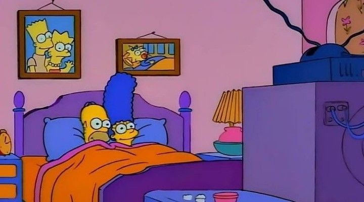 sleepxngc's tweet photo. se compró una cama de 2 plazas y cambió las cortinas para que duerma comoda cuando me quedo en su casa https://t.co/lPWSIOUKY0