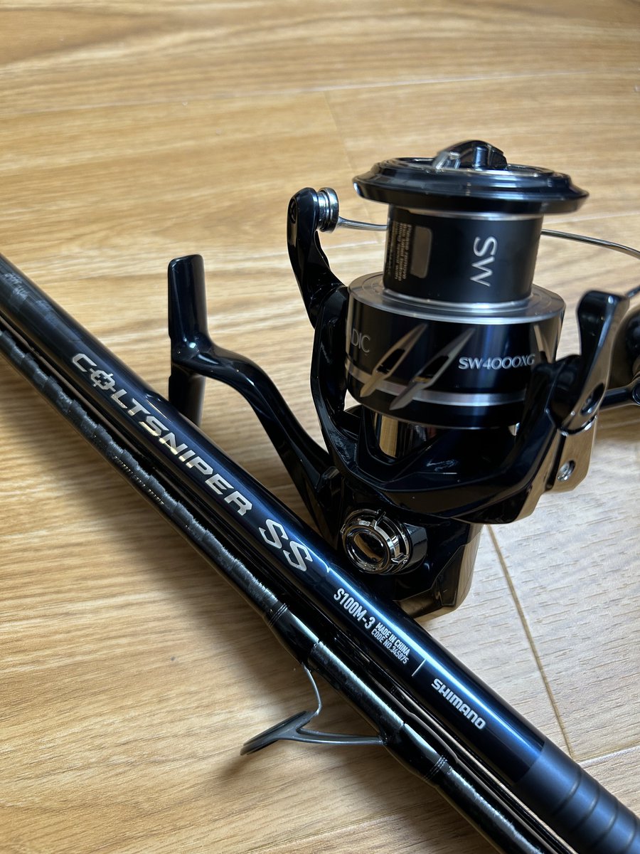 takochi100's tweet photo. 新調したタックルは濃紺とシルバーがでバッチリ
私の写真じゃ上手く見えないけど

#ストラディックsw #4000xg #コルトスナイパーss https://t.co/b7PtI3W4zU