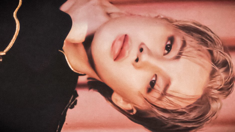 he has the craziest face card ever .ᐟ⋆