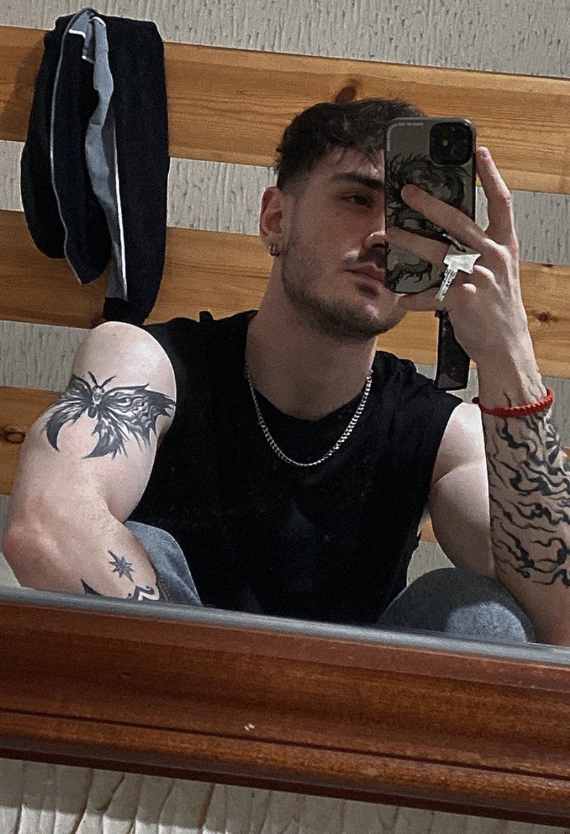 Drακε🐉🔥 tweet media