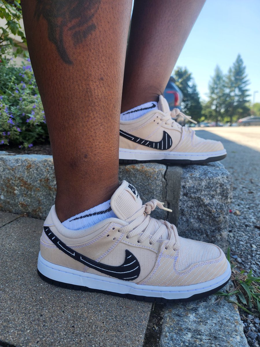 trudyspeaks's tweet image. 👟: Nike SB Dunk Low Albino &amp;amp; Preto 
#sbdunks #sb #skateboardingdunks #skateboard #🛹 #nikesbdunks #nikesb #sbology #nikeSBorNothing #sbsonly #nikesbsyl #snkrsliveheatingup #snkrskickcheck