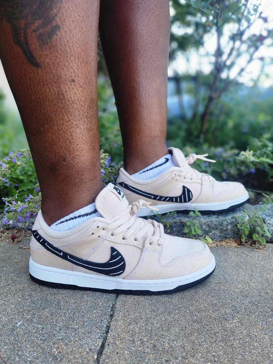 trudyspeaks's tweet image. 👟: Nike SB Dunk Low Albino &amp;amp; Preto 
#sbdunks #sb #skateboardingdunks #skateboard #🛹 #nikesbdunks #nikesb #sbology #nikeSBorNothing #sbsonly #nikesbsyl #snkrsliveheatingup #snkrskickcheck