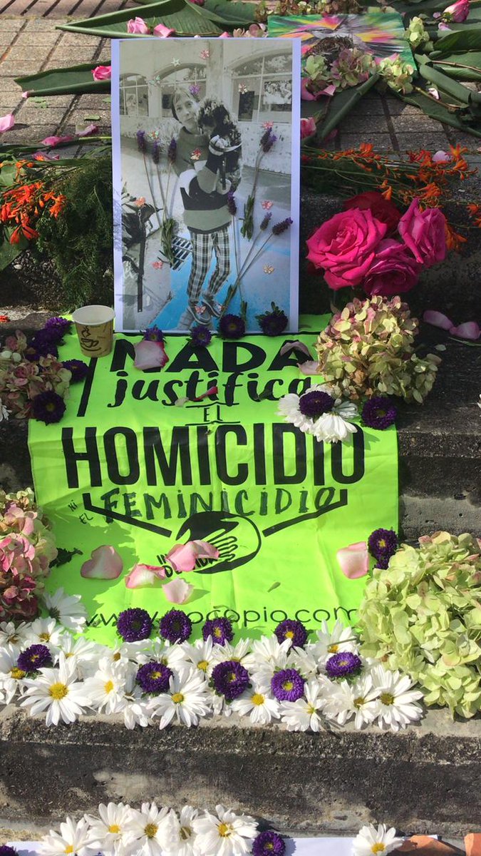 catacruzb's tweet photo. ¡Exigimos Justicia para Diana Zoraida Giraldo!              
Nos queremos vivas, libres, sin miedo y en paz!   
Las mujeres merecemos estar protegidas. ¡Todas las vidas importan! #NiUnaMenos #NiUnaMás #SantaElena #Medellin https://t.co/sXrbNw524d
