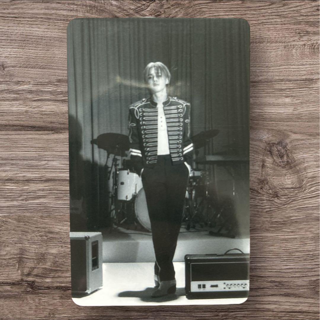 912daze's tweet photo. JIMIN - MUSE 

Korean Lucky Draw LD PCs

✅ Soundwave

Photo from Mercari Japan https://t.co/iM796XLPQU
