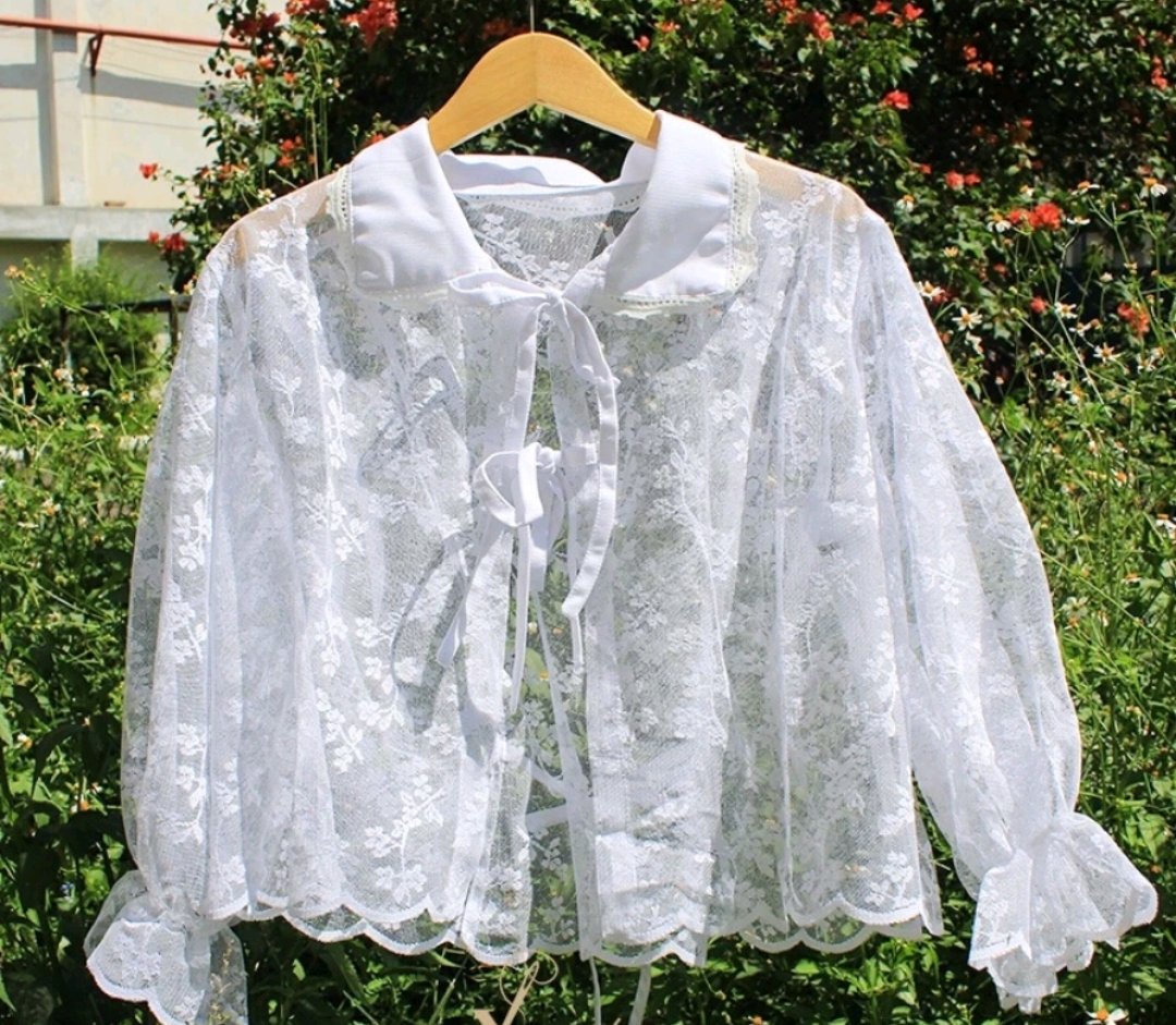 bluemingblo's tweet image. nemu toko yang jual atasan brukat cantik 

cocok banget buat kondangan atau acara formal 🩷