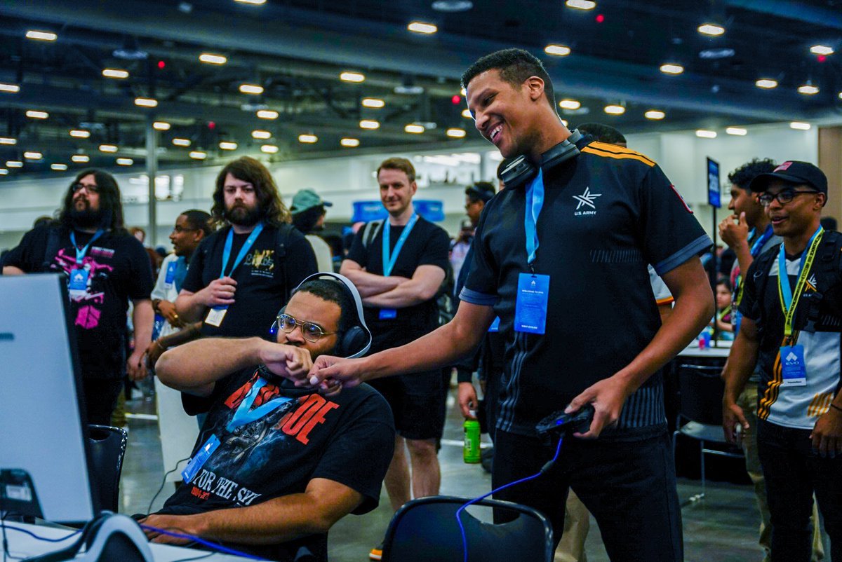 USArmyesports's tweet photo. Made it out of pools. Moving to Day 2 at #EVO2024! 🔥 https://t.co/0nIdShlvL6