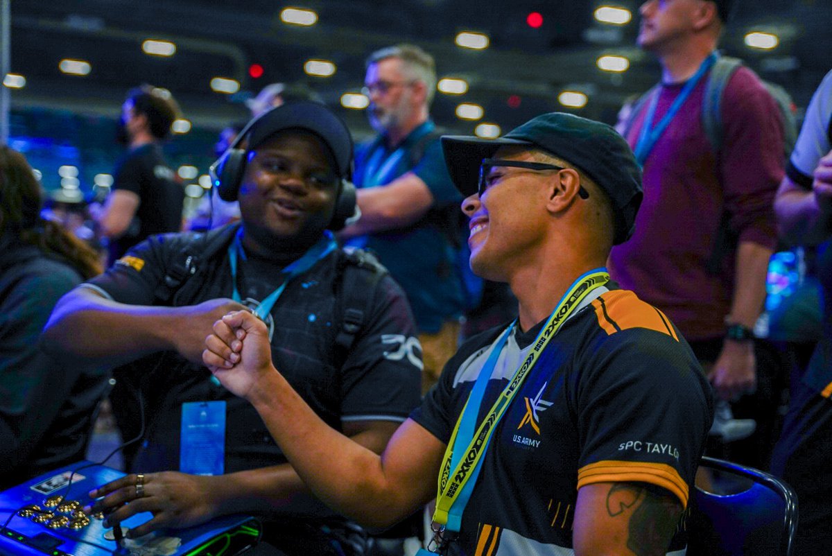 USArmyesports's tweet photo. Made it out of pools. Moving to Day 2 at #EVO2024! 🔥 https://t.co/0nIdShlvL6