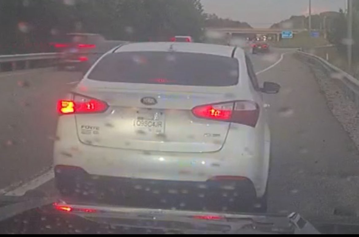 TNHighwayPatrol's tweet photo. 🚨Trooper involved shooting. We are actively searching for two black males with facial tattoos driving a white Kia Forte, possible TN temp tag Q9SC4JR. The veh was last seen east on I-40. The trooper is in stable condition. Call 911 immediately if you have any information. https://t.co/YXgJO2jkzs