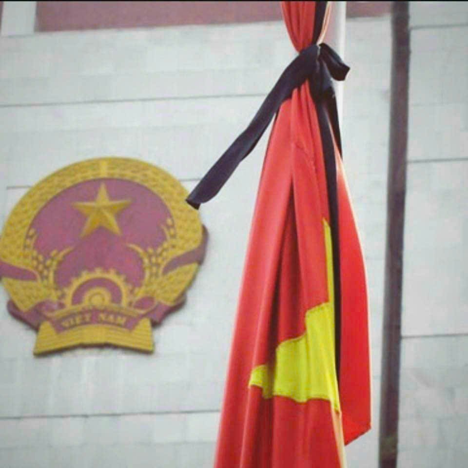 ngovanhoa10's tweet photo. ⚫️TIỄN BIỆT NGƯỜI CON ƯU TÚ, XUẤT SẮC CỦA NHÂN DÂN, DÂN TỘC VIỆT NAM
 
Tổng Bí thư Nguyễn Phú Trọng - Nhà lãnh đạo lỗi lạc, trọn đời vì nước, vì dân. https://t.co/YPR9Bd335c
