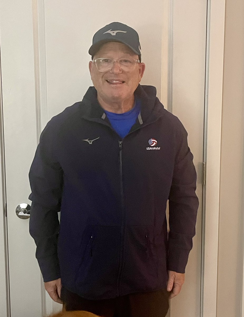Doc_elitemind's tweet photo. Thank you @usavolleyball @USAVBeach @MizunoSportsUSA for the great gear for Paris! Leave in 2 weeks today with @_sophie_widman to help support @tkloth10 @kristennuss97 @JordanLarson10 @leannewong03 &amp; others as well. @LSUBeachVB @CreightonVB @HuskerVB @GatorsGym https://t.co/0A2LdF6lqI
