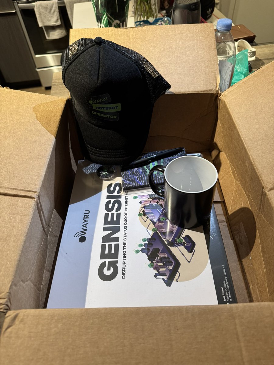 axelzer's tweet photo. #DePIN #Cryptomining  #Mining #Ai #CryptoAi #CellPhoneMining #UnstoppableCompute #Wifi #WifiShare #Unboxing #HotSpot 

Ref Code: arce81a6 @WayruNetwork https://t.co/6CSb1o3niw