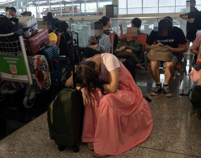 Call me Crowdstrike, "I will make your legs shake before your boyfriend does". 😂