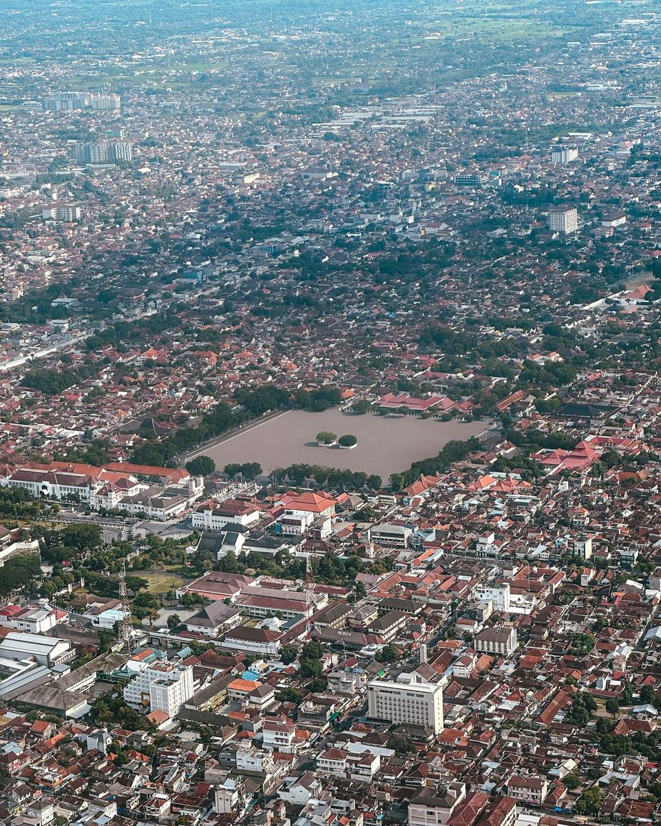 yang (katanya) setiap sudut romantis 👀