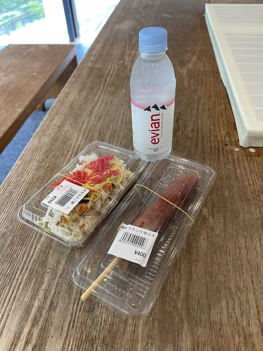 vvada_t's tweet photo. 何とか一匹、もうお昼！ https://t.co/CPT4xwFd0h