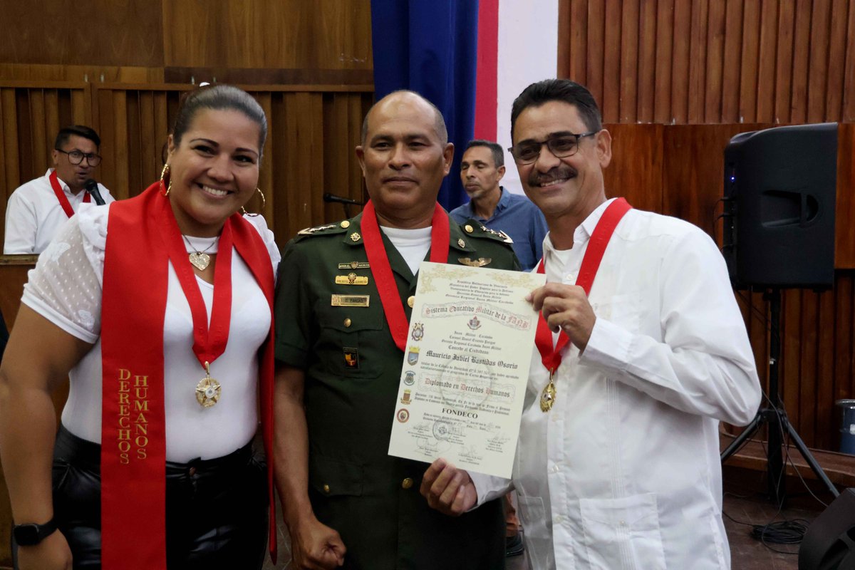 En acto solemne realizado en el Auditorio de la Villa Olímpica de Naguanagua, 174 diplomantes en DDHH recibieron sus certificados tras culminar el ciclo académico correspondiente al Diplomado en la materia avalado por la Comisión de Derechos Humanos.