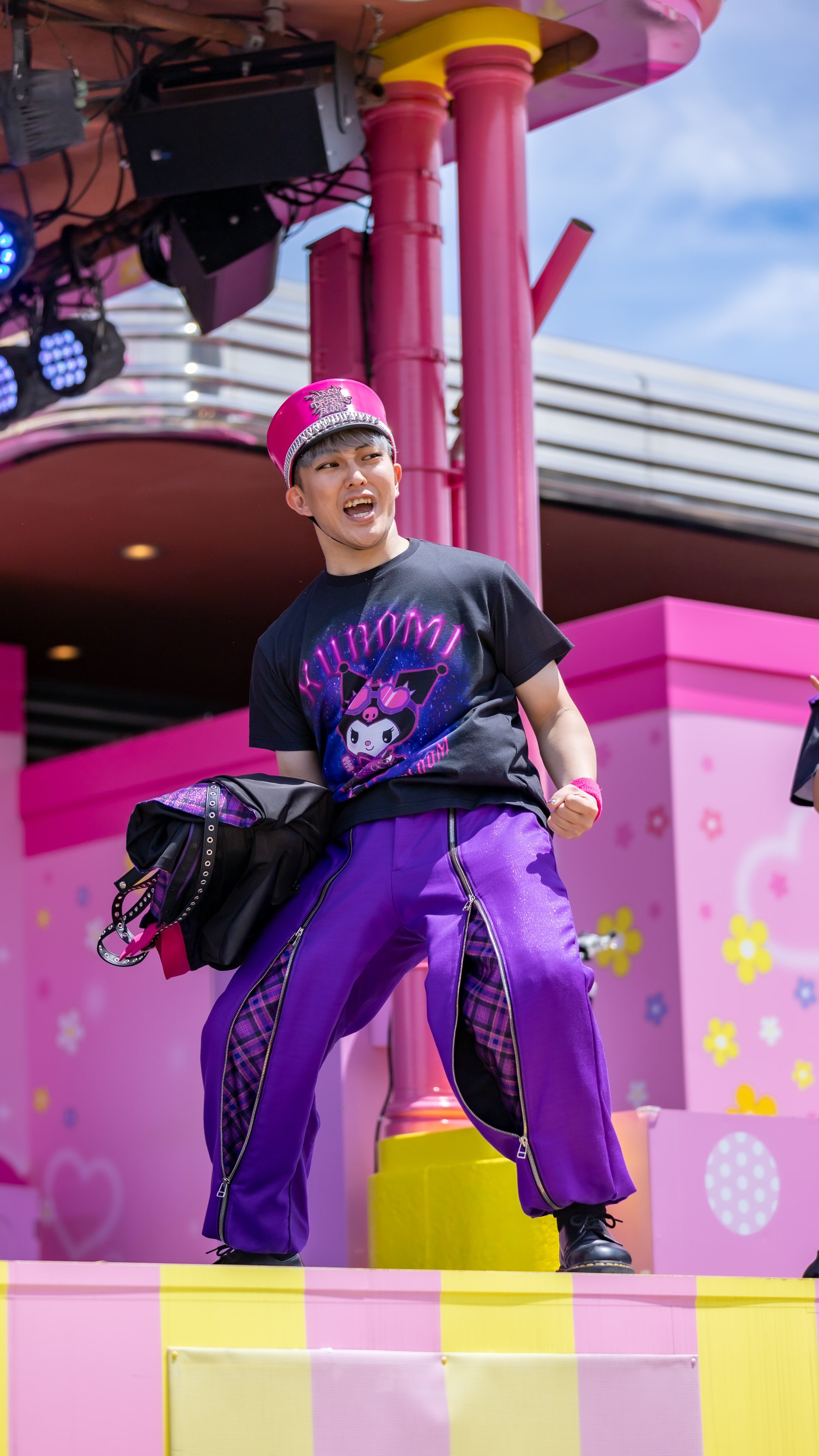 非売品・限定物 未開封TikTok LIVE ユニバクッション dai on X: 