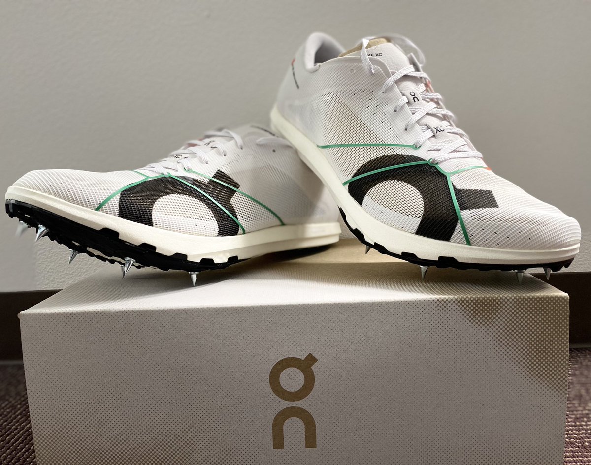 on クラウドスパイクXC クロカン走る予定はありません笑 普通の