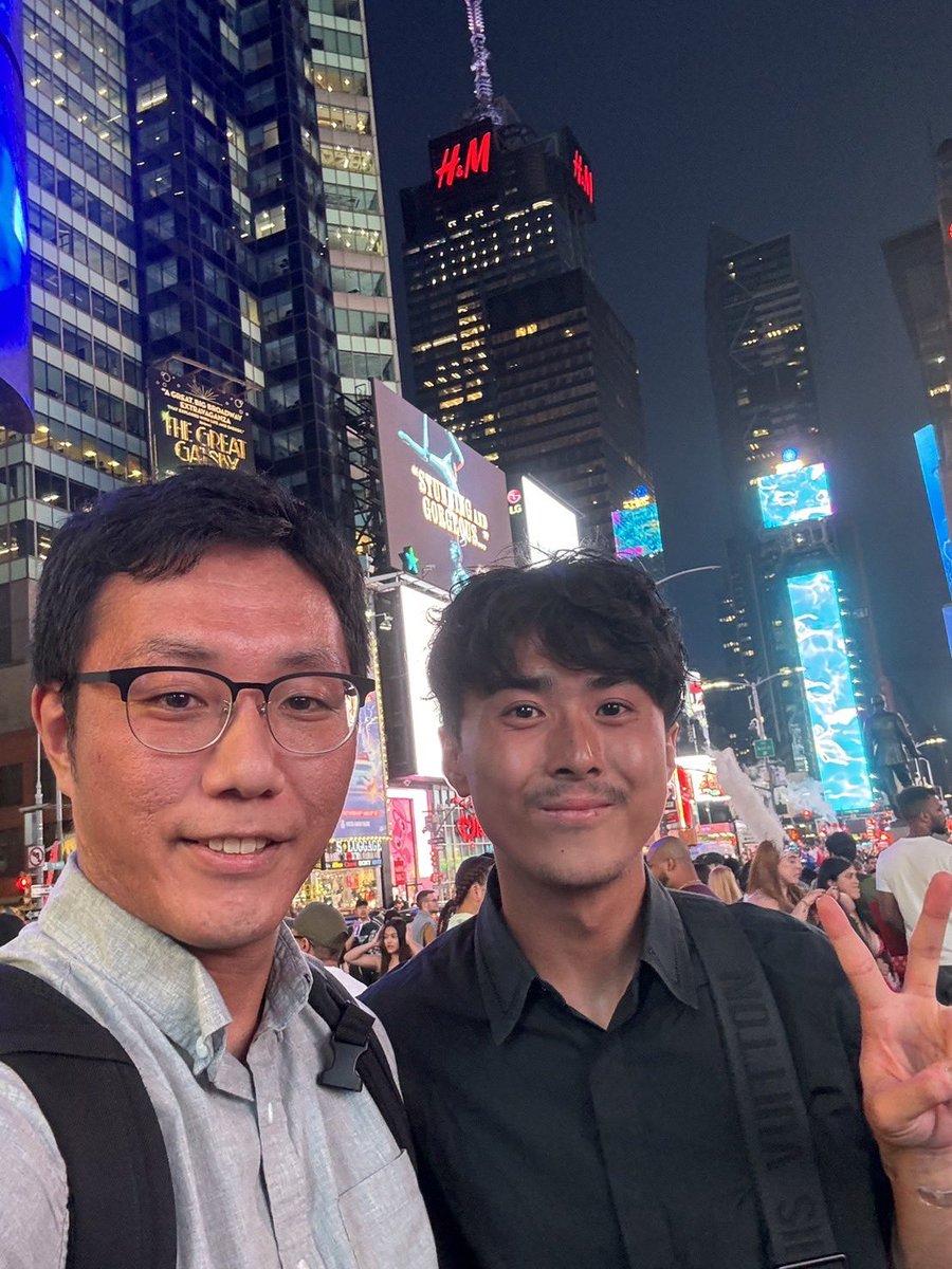 Agun_2025's tweet image. Had a great meeting with Dr. Yoshino!!!
He is a great Japanese physician and researcher simultaneously!
He kindly told me how fun the resident life in NY is🇺🇸
I will up my game to reach a wonderful life in US like him🔥
@TYoshiMD 
@AndrewGutwein