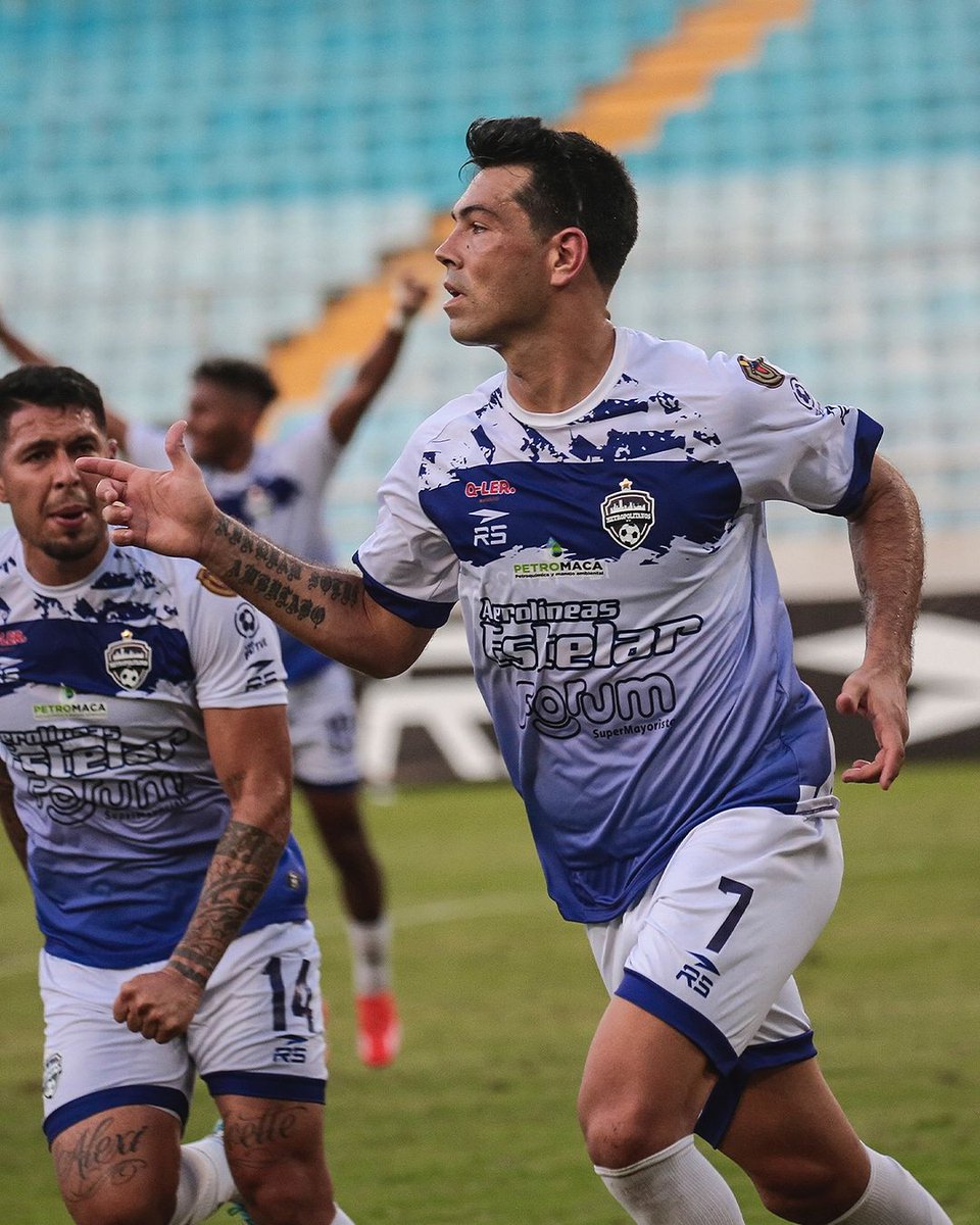 📌 Nicolás "Miku" Fedor buscará levantar este sábado su primer título en Venezuela

Sus trofeos
🏆 Liga de Escocia en 2013 - Celtic
🏆 Copa de Escocia en 2013 - Celtic
🏆 Supercopa India 2018 - Bengaluru FC
🏆 Superliga de India - Bengaluru FC

Va por la Copa Venezuela 2024,