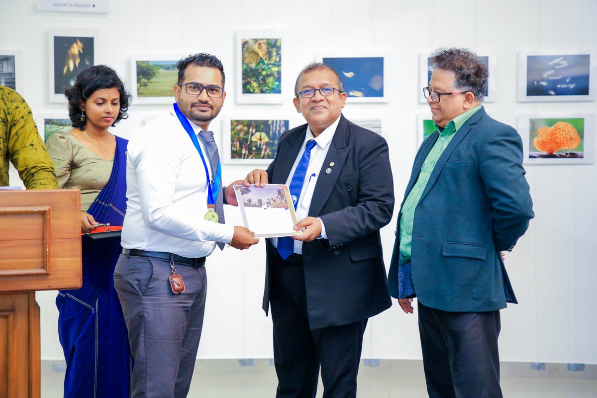 danushka_dk's tweet photo. NPAS GOLD MEDAL
I'm thrilled to share that I have been awarded the NPAS GOLD in the Mobile Phone Photography section at the 45th National Competition and Exhibition of Photography 2024,organized by The National Photographic Art Society of Sri Lanka!
#Photography #AwardWinning https://t.co/Eta4WTGxrG