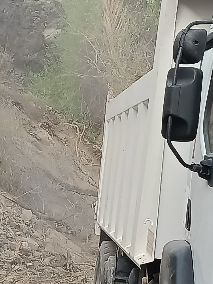 hanmufarji's tweet photo. سودق حارة الحداد هذا الصباح وإدارة العمل مع الدكتور عدنان العدوي 
همة ونشاط وعمل متواصل 
من اجل بهلا سنعمل https://t.co/vPjeVG0bWj