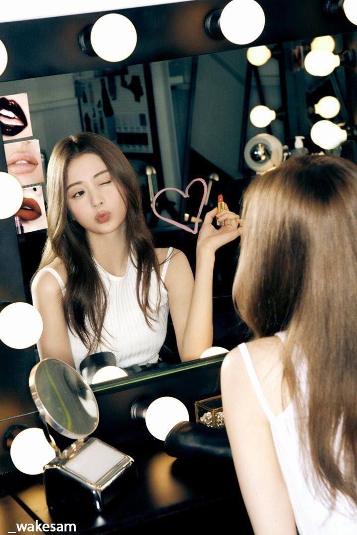 rthysh's tweet photo. • hey y'all, I'm Ann ‹3

~☆I'm looking new moots ~

➳she/her, filo &amp; not  minor !
➳not new to #kpoptwt &amp; #stantwt
➳looking for interactive moots, gdm or dm buddies.
➳multistan , any Fandom will do

♡ / ↻ is highly appreciated, thank you https://t.co/7ZvpmGk13M