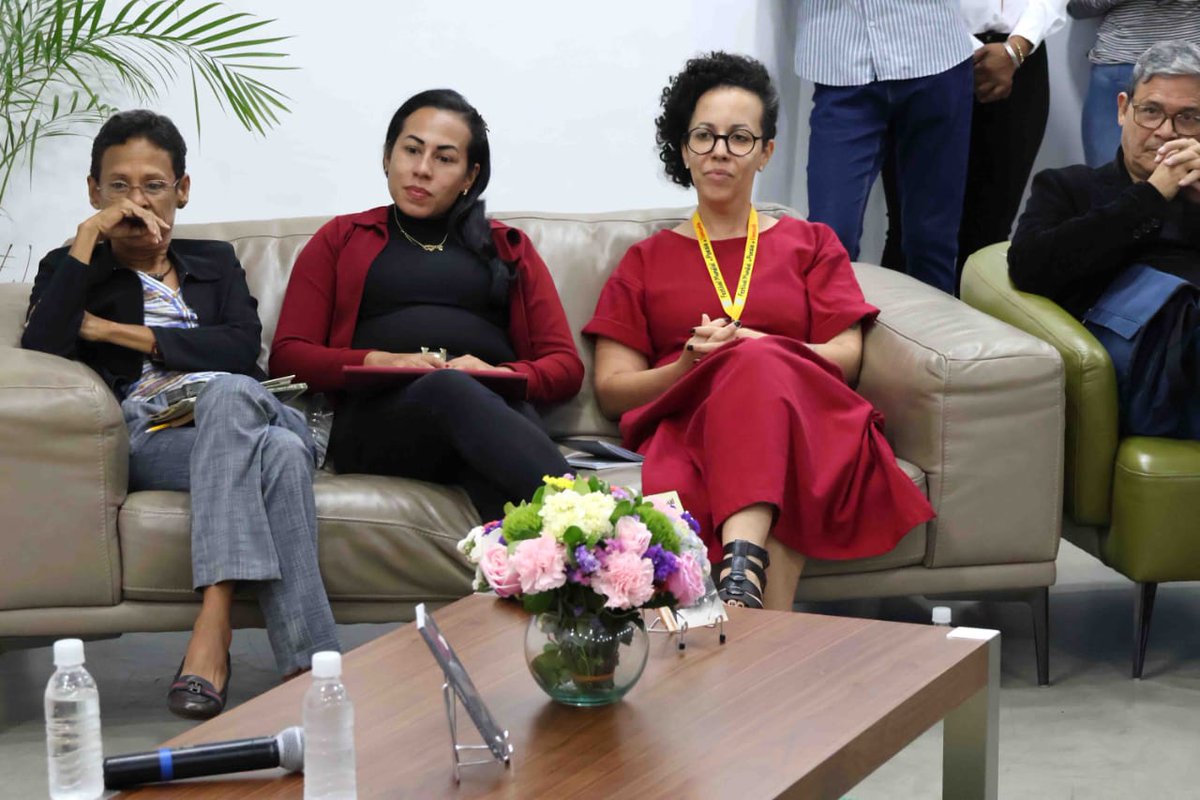 El Museo de la Cultura de Carabobo abrió sus puertas para recibir a poetas de Cuba, Brasil y Libia, invitados internacionales que participan en el XVIII Festival Mundial de Poesía de Venezuela. 

<a href="/secretaria_cult/">Secretaría  Cultura</a>