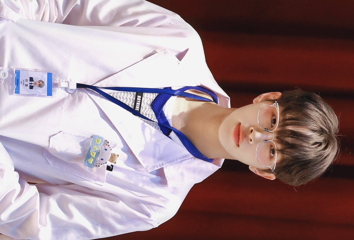 2hyeop0813's tweet photo. 240510 점프업 팬싸 HQ

하..의대 가고 싶다

#이협 #HYEOP #ヒョプ
#드리핀 #DRIPPIN https://t.co/imnjMrTPJK