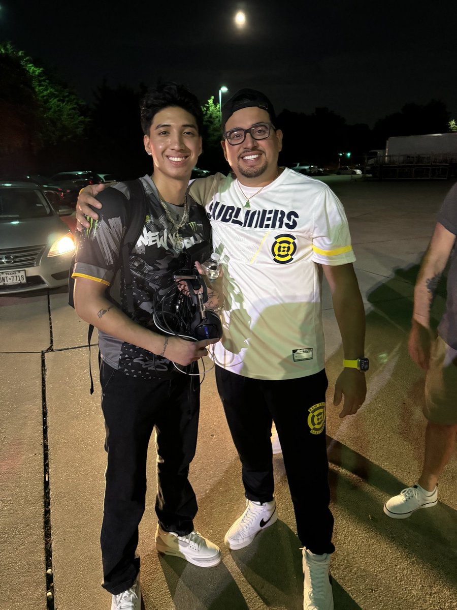 Sheismaam's tweet photo. Papa Sib &amp; Sib catching up after that W🙌🏼🙌🏼💪🏼💪🏼  #NYSL #CDLChamps #CDL2024 #StandClear #CODChamps https://t.co/ho6VRT26Mb
