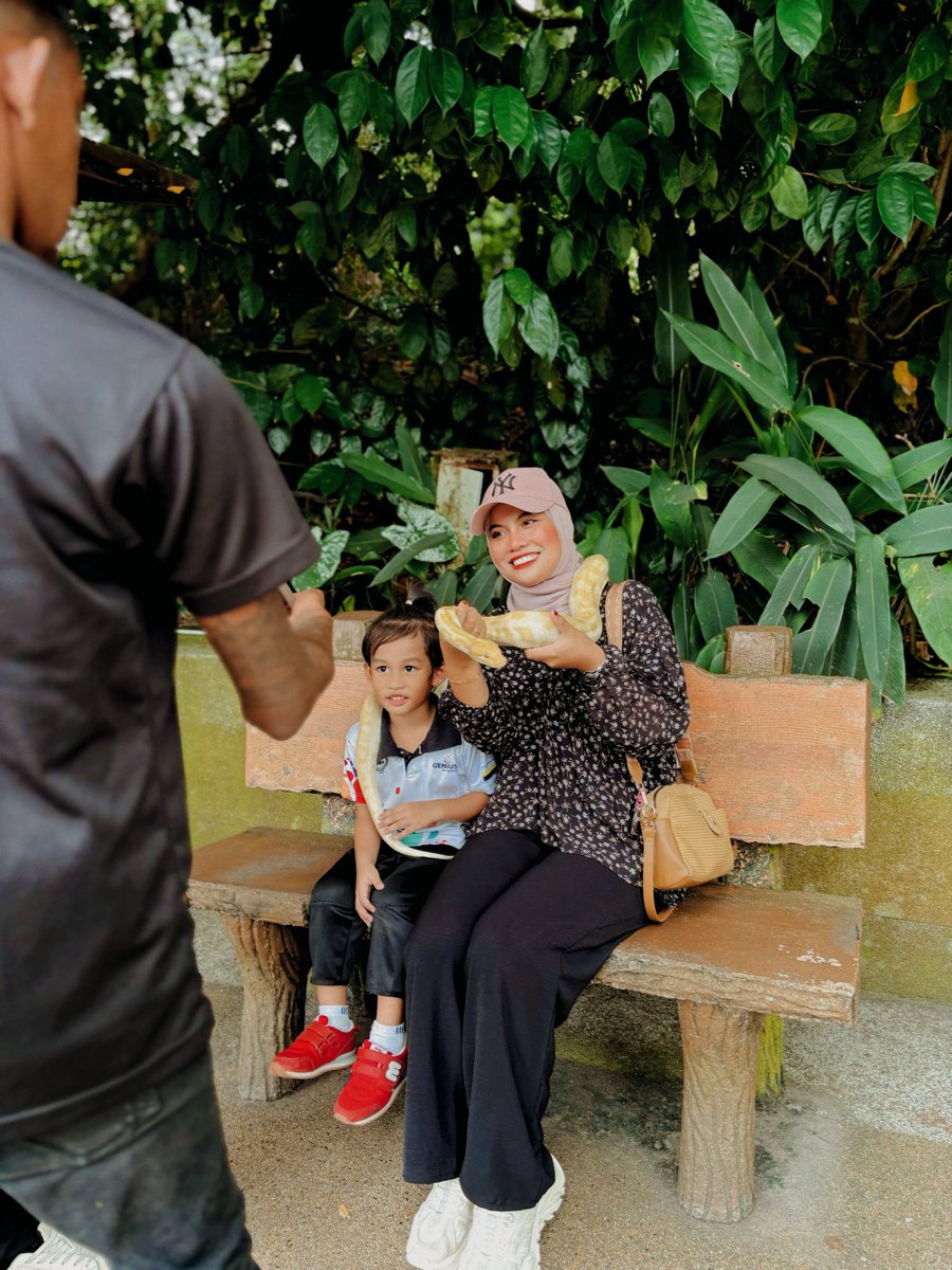 fertheduchess's tweet photo. 🦒🐊🐘🐍❤️🦓📸 https://t.co/amnektKUvn