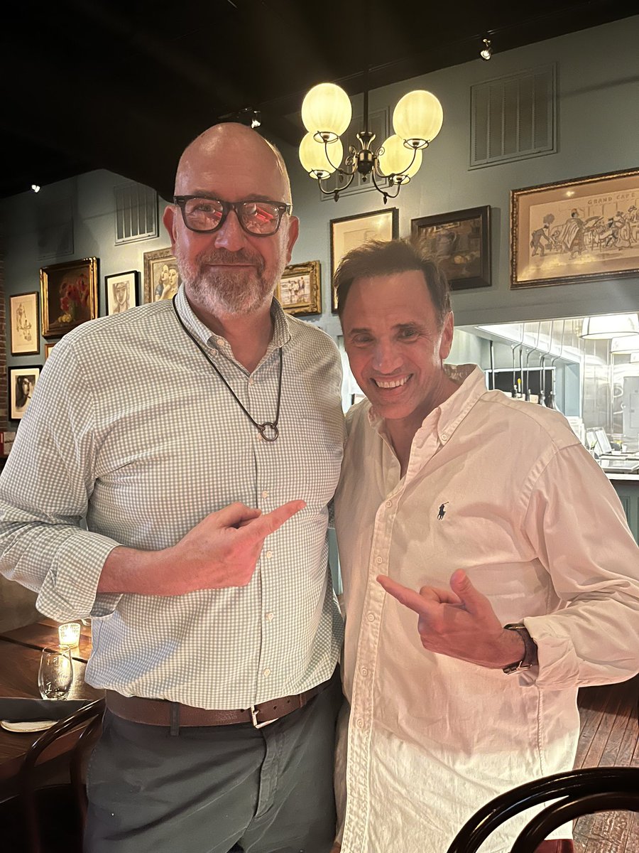 PaulMecurio's tweet image. GREAT time @thecaferi (next to @unitedtheatre ) - many thanks to my pal Steve Corrigan GM of The Cafe.  Amazing food and drink. Alotta laughs. U gotta check out #thecafe. It’s the best.  #theunitedtheatre