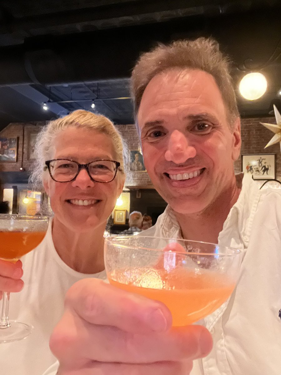 PaulMecurio's tweet image. GREAT time @thecaferi (next to @unitedtheatre ) - many thanks to my pal Steve Corrigan GM of The Cafe.  Amazing food and drink. Alotta laughs. U gotta check out #thecafe. It’s the best.  #theunitedtheatre