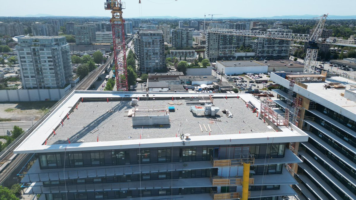 #Luxe in <a href="/CityofRichmond/">City of Richmond</a> BC.  
Built by <a href="/Townline_Homes/">Townline Homes</a> 
Roofing system by @VillaRoofing 
<a href="/VanConstruction/">VRCA</a> 
<a href="/BCCSABeSafe/">BCCSA</a>