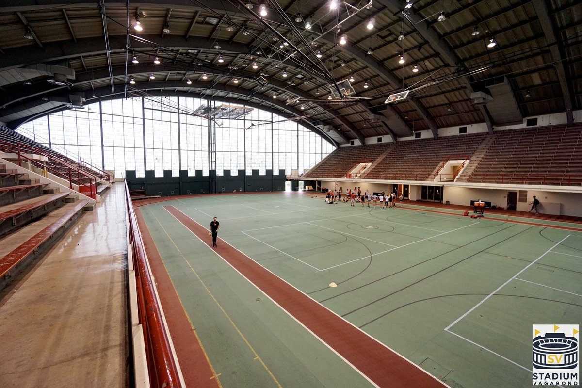 StadiumVagabond's tweet image. The Arenas of Illinois State Redbirds basketball, Normal, IL in 2018 - CEFCU Arena-Redbird Arena (Since 1989, Cap 10,200) &amp;amp; ISU Horton Field House (1963-1989, Cap 8,000)

#ilstu #normalil #isu #isuredbirds #illinoisstate #redalert #normalillinois #illinois #redbirds #stadium