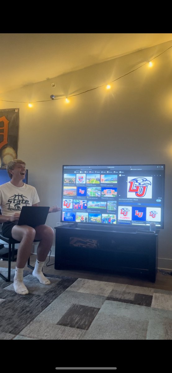 With the 12th pick in the Boys Dynasty League team draft, Harry Richard (team clay) selects…

The Liberty Flames

#fireupliberty
#dynasty
